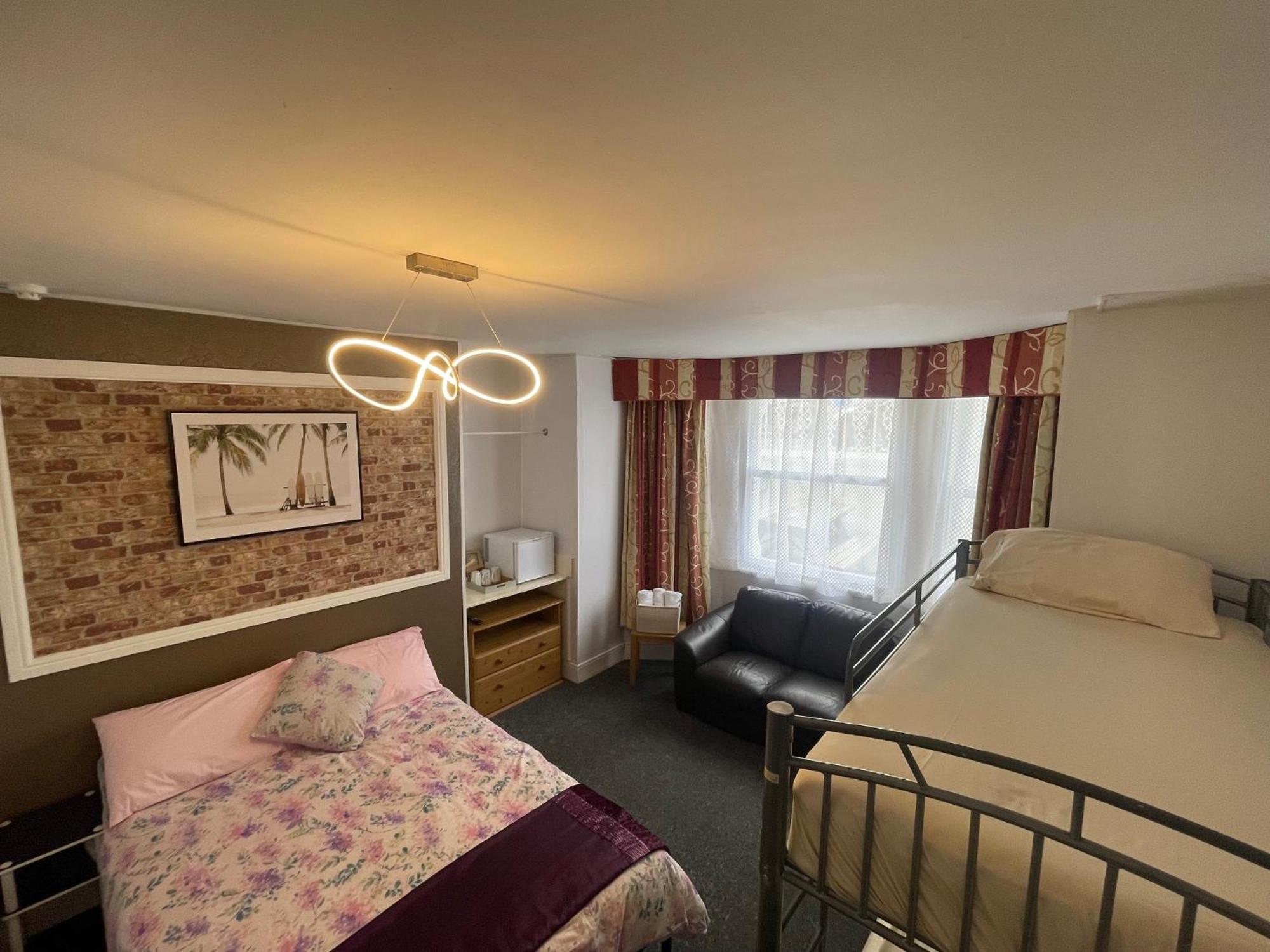 Backpackers Blackpool Hotel & Suites Εξωτερικό φωτογραφία