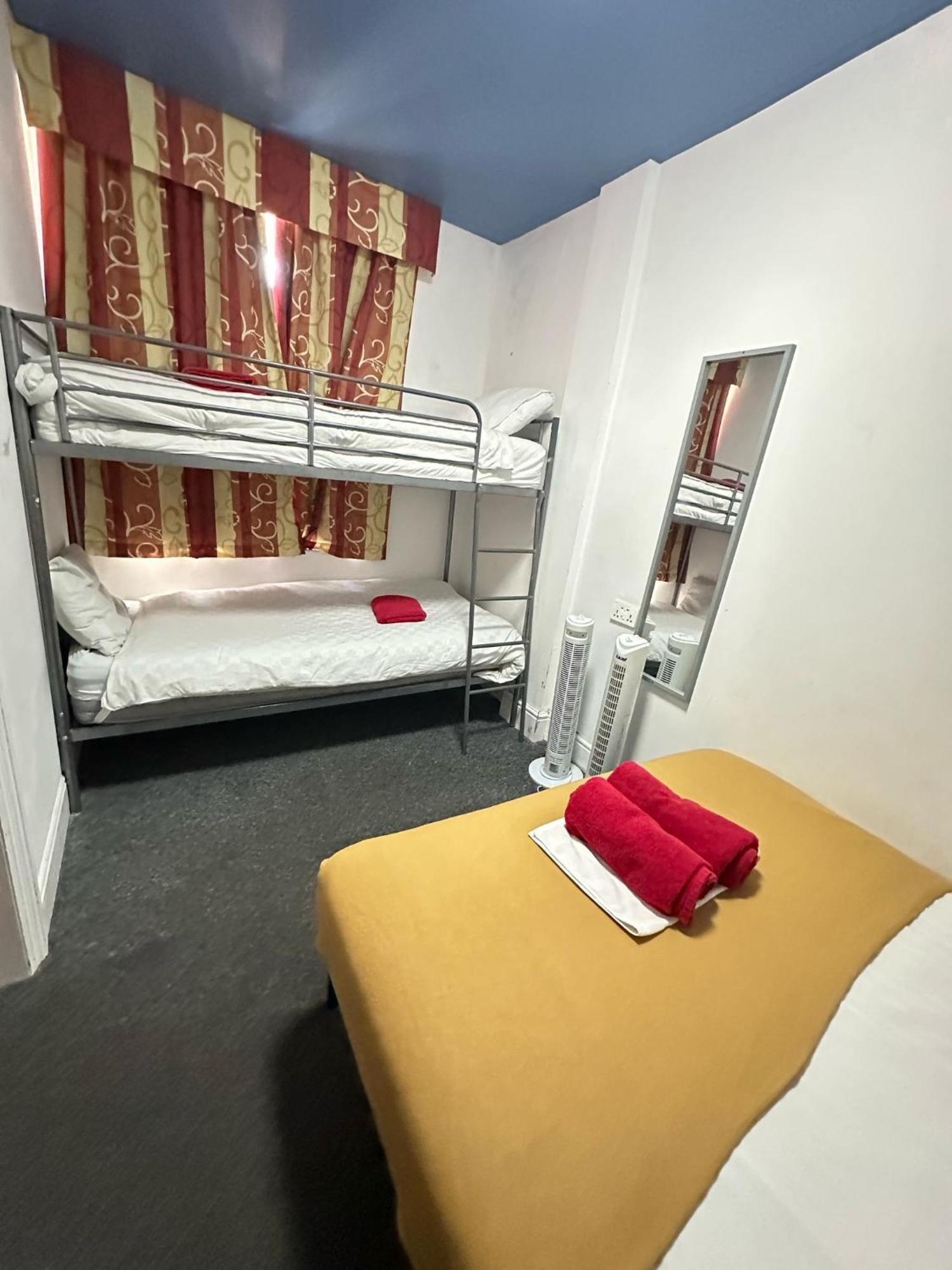 Backpackers Blackpool Hotel & Suites Εξωτερικό φωτογραφία